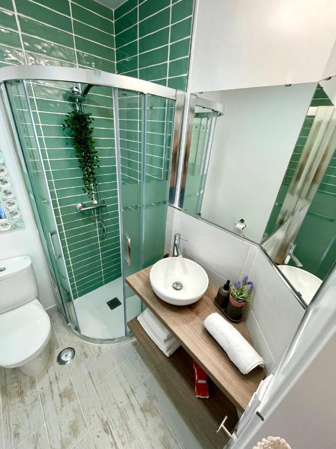 Gatu Premium Atico Caleta , Preferente Mayores De 25 Anos Y Familias Apartment Cadiz